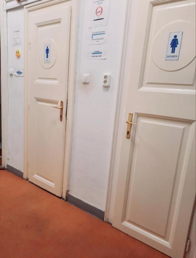 Lamis Hostel Βουδαπέστη Εξωτερικό φωτογραφία